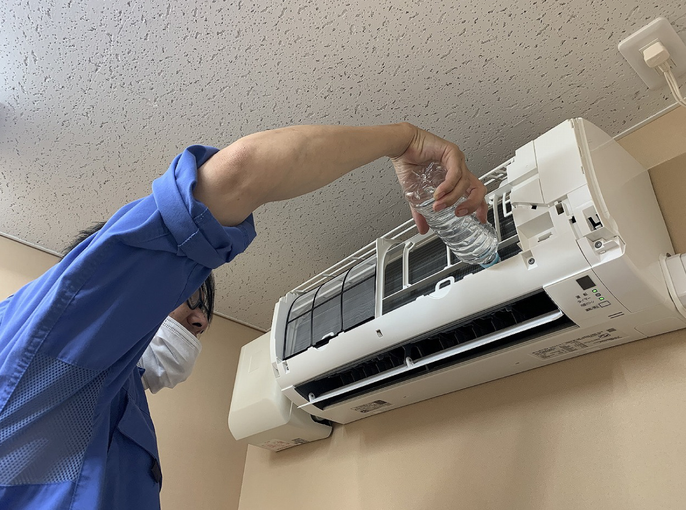 メンテ 室内機ドレン通水確認
