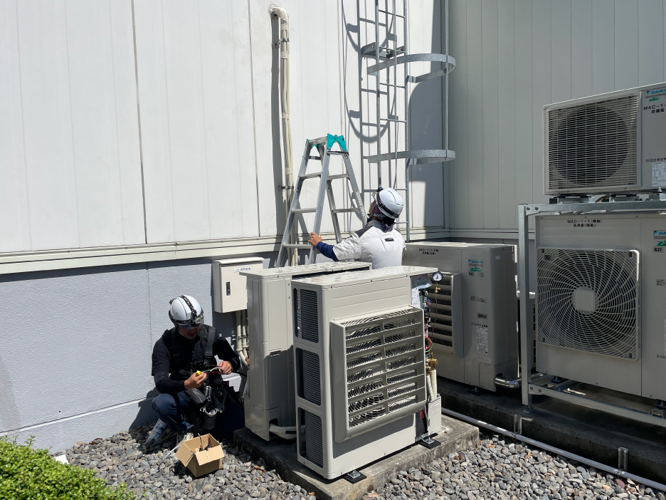 空調EHP室外機搬入搬出工事